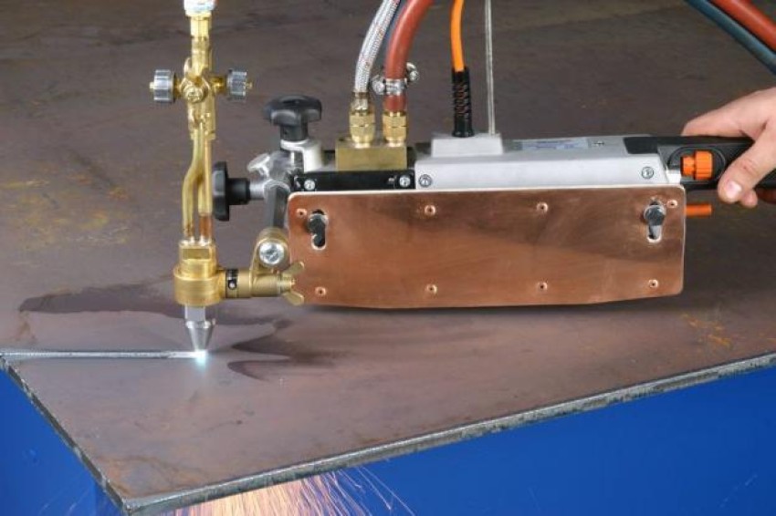 Quicky-E, Машина газорезательная для резки стали толщиной до 100 мм