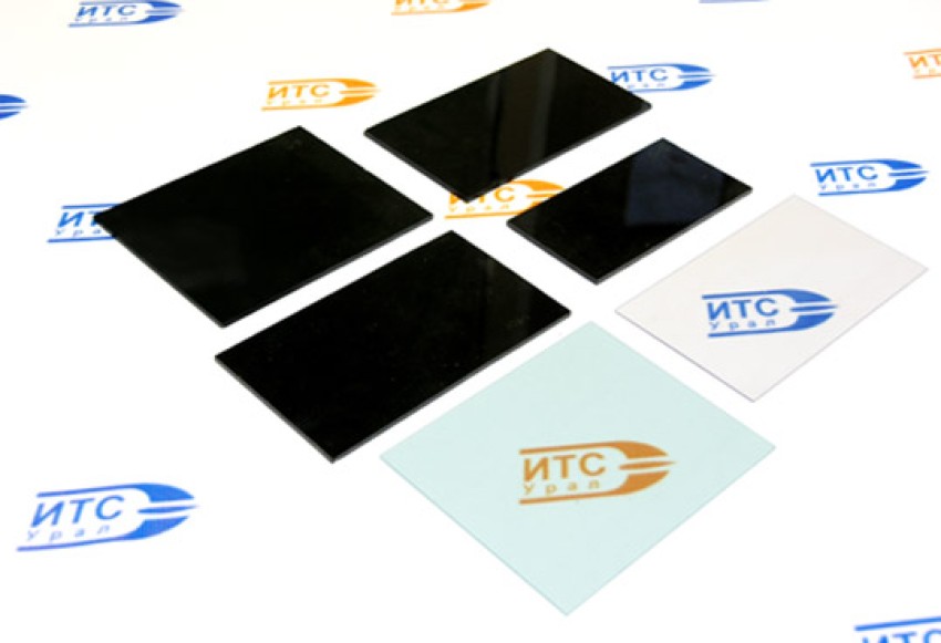 Пластиковая защитная пластина 114х133 мм