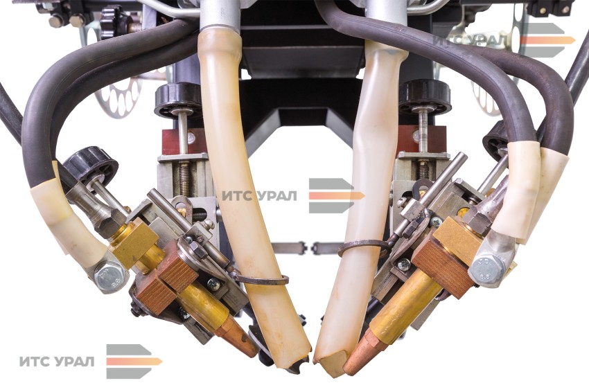 Двухдуговой трактор 2ТС-16 для сварки под слоем флюс